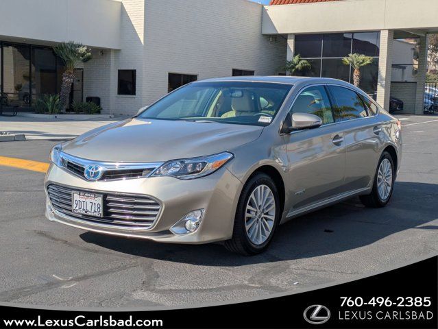 2013 Toyota Avalon Limited Hybrid's photo