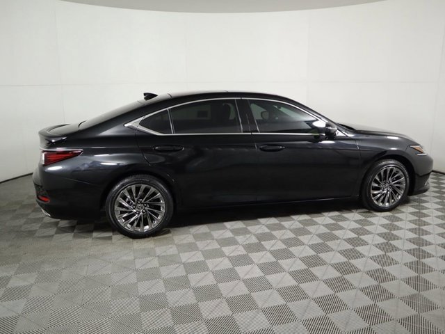 2024 Lexus ES 350 Luxury photo 2