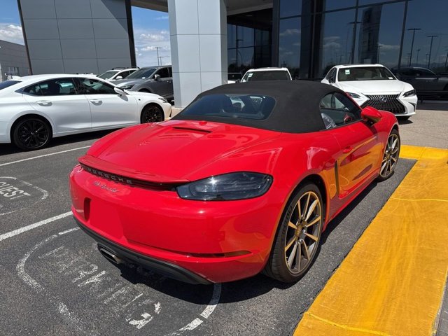 2023 Porsche Boxster photo 3