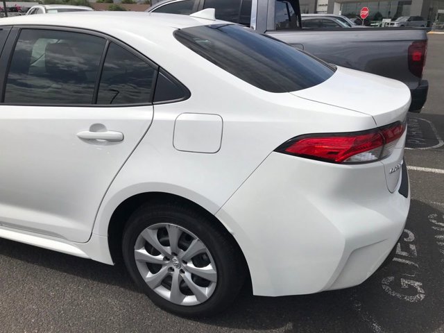 2023 Toyota Corolla SE XLE photo 4