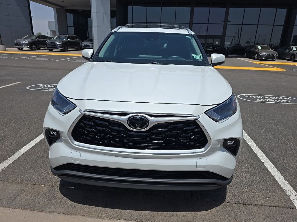 Used 2023 Toyota Highlander L SUV
