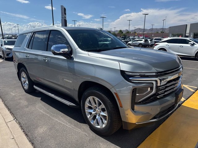 2025 Chevrolet Tahoe Premier photo 2