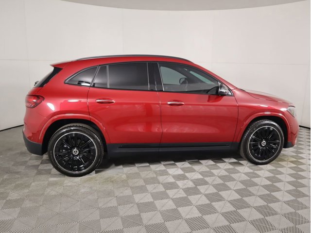 2024 Mercedes Benz GLA 250 4MATIC photo 4