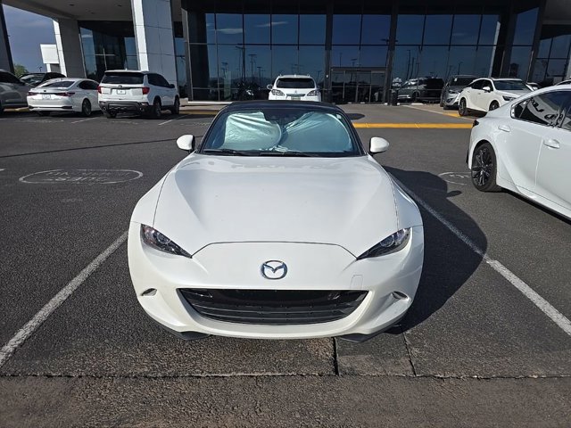 2023 Mazda MX-5 Miata Miata Grand Touring photo 2