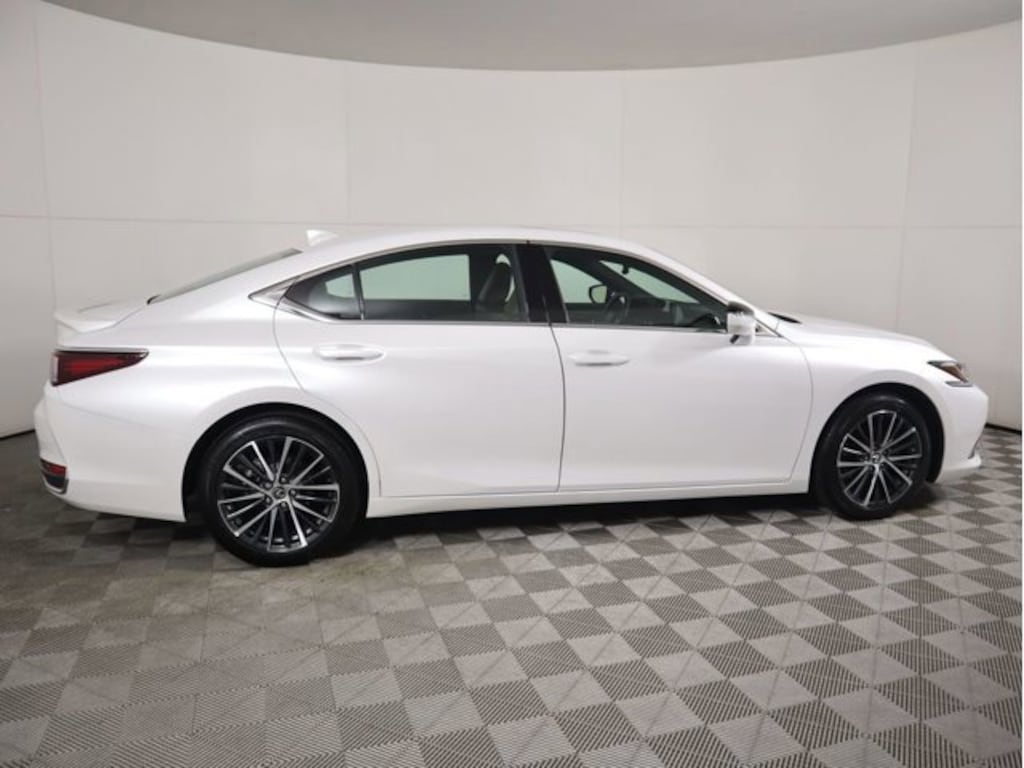 Certified 2025 Lexus ES 300h Base Sedan