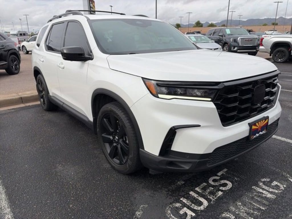 Used 2025 Honda Pilot Black Edition SUV