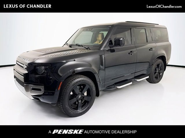 2023 Land Rover Defender SE