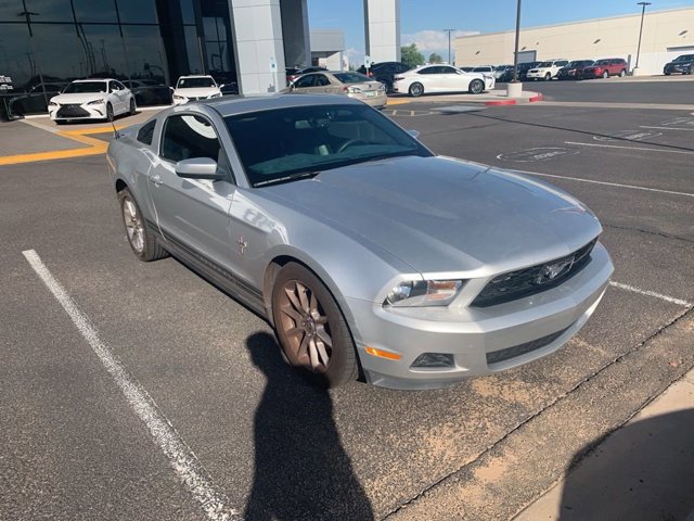 2010 Ford Mustang Base photo 3