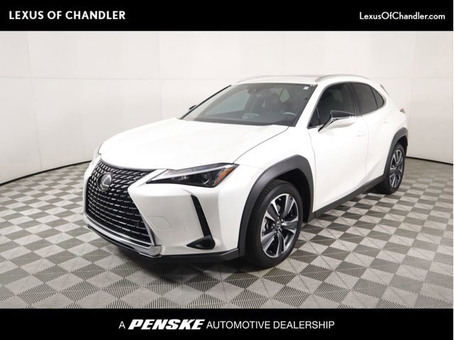 2024 Lexus UX Base's photo