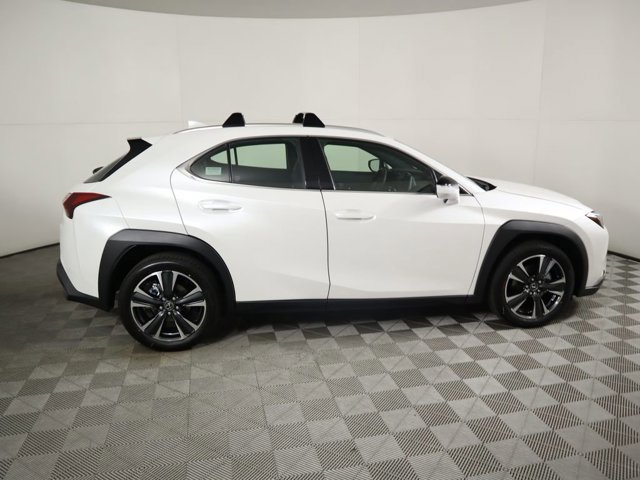 2025 Lexus UX photo 4
