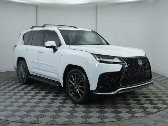 2024 Lexus LX 600 F SPORT photo 3