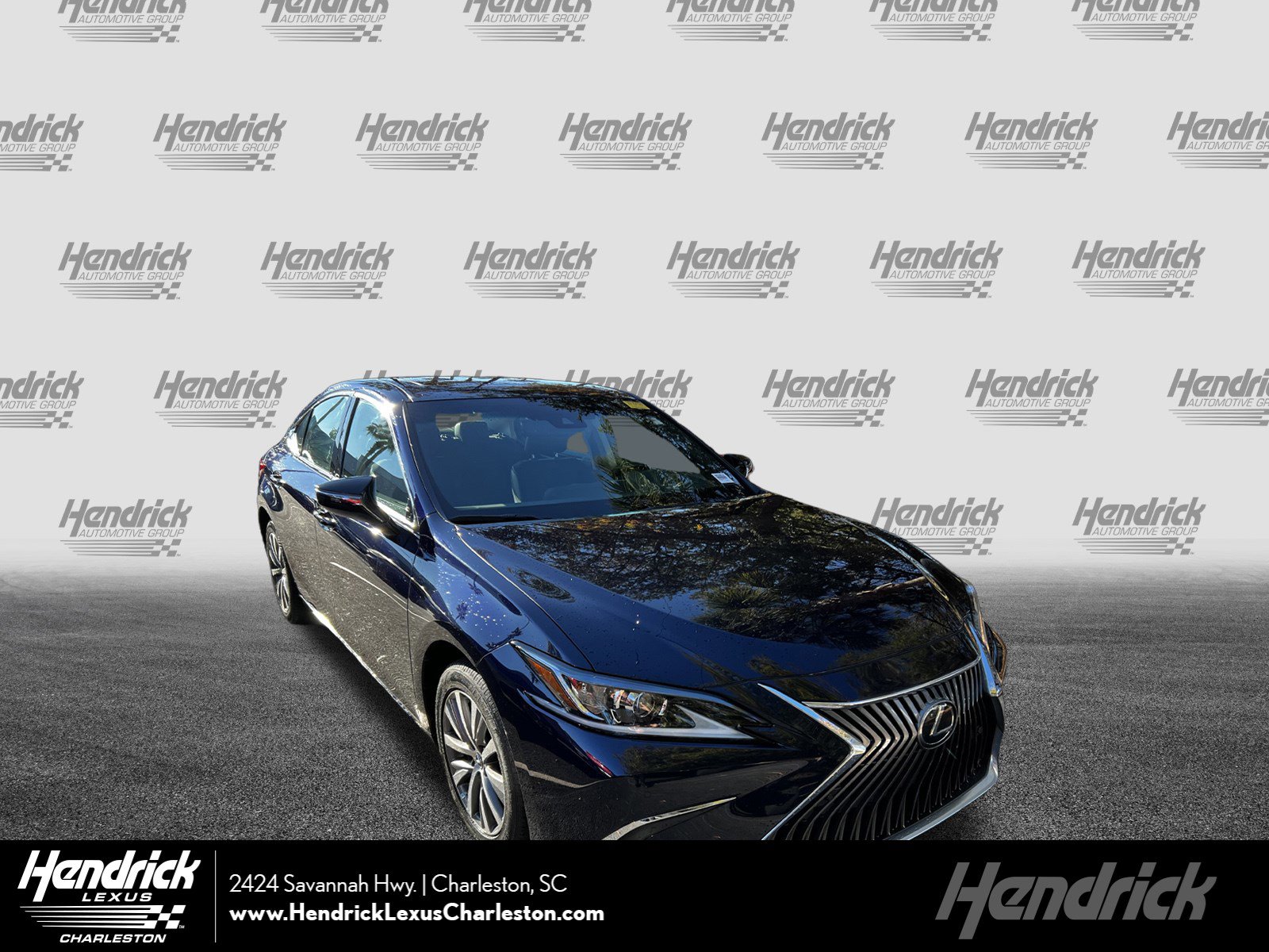 2021 Lexus ES 350's photo