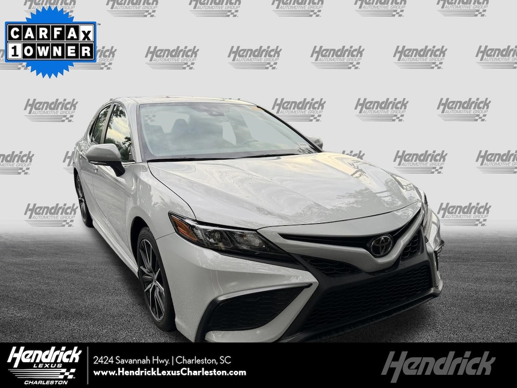 Used 2023 Toyota Camry SE Sedan