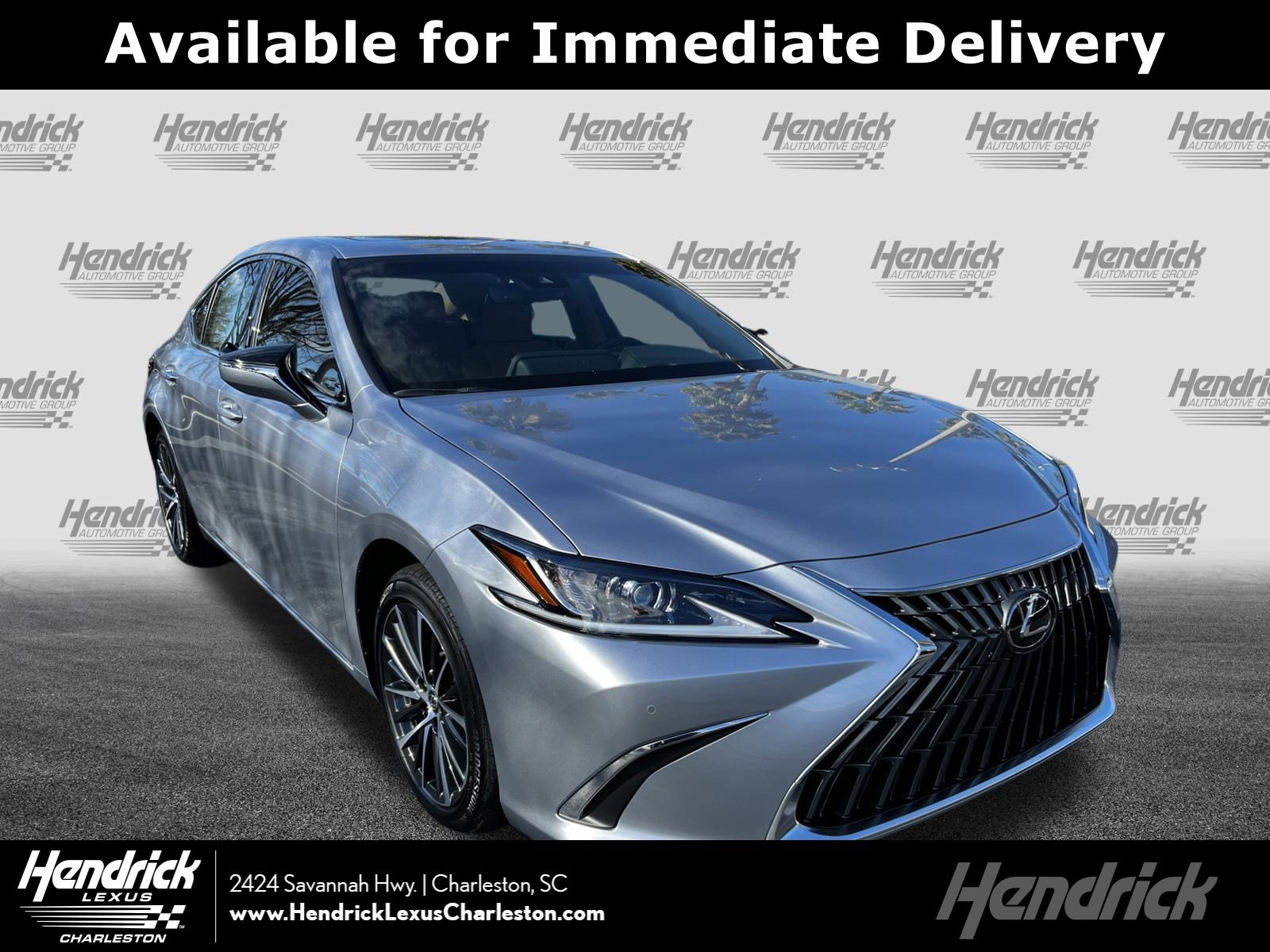 2025 Lexus ES 350's photo