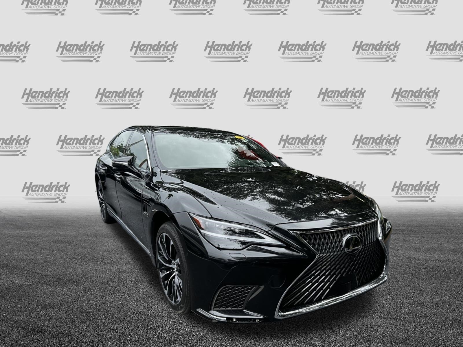 2023 Lexus LS 500h photo 2