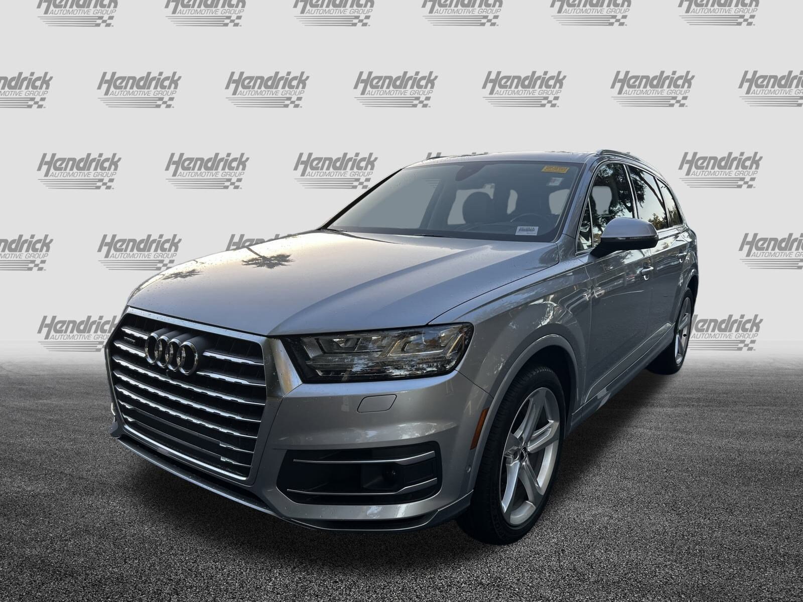 2019 Audi Q7 Prestige photo 3