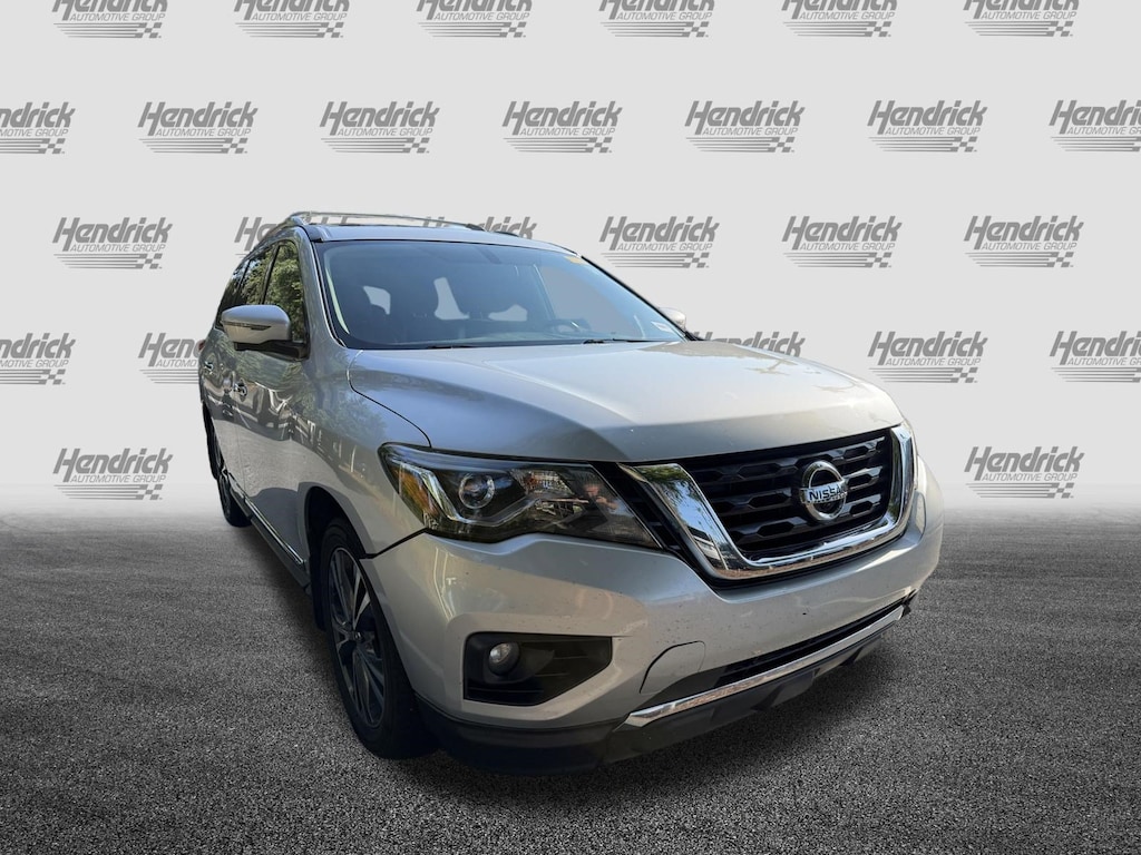 Used 2017 Nissan Pathfinder Platinum SUV