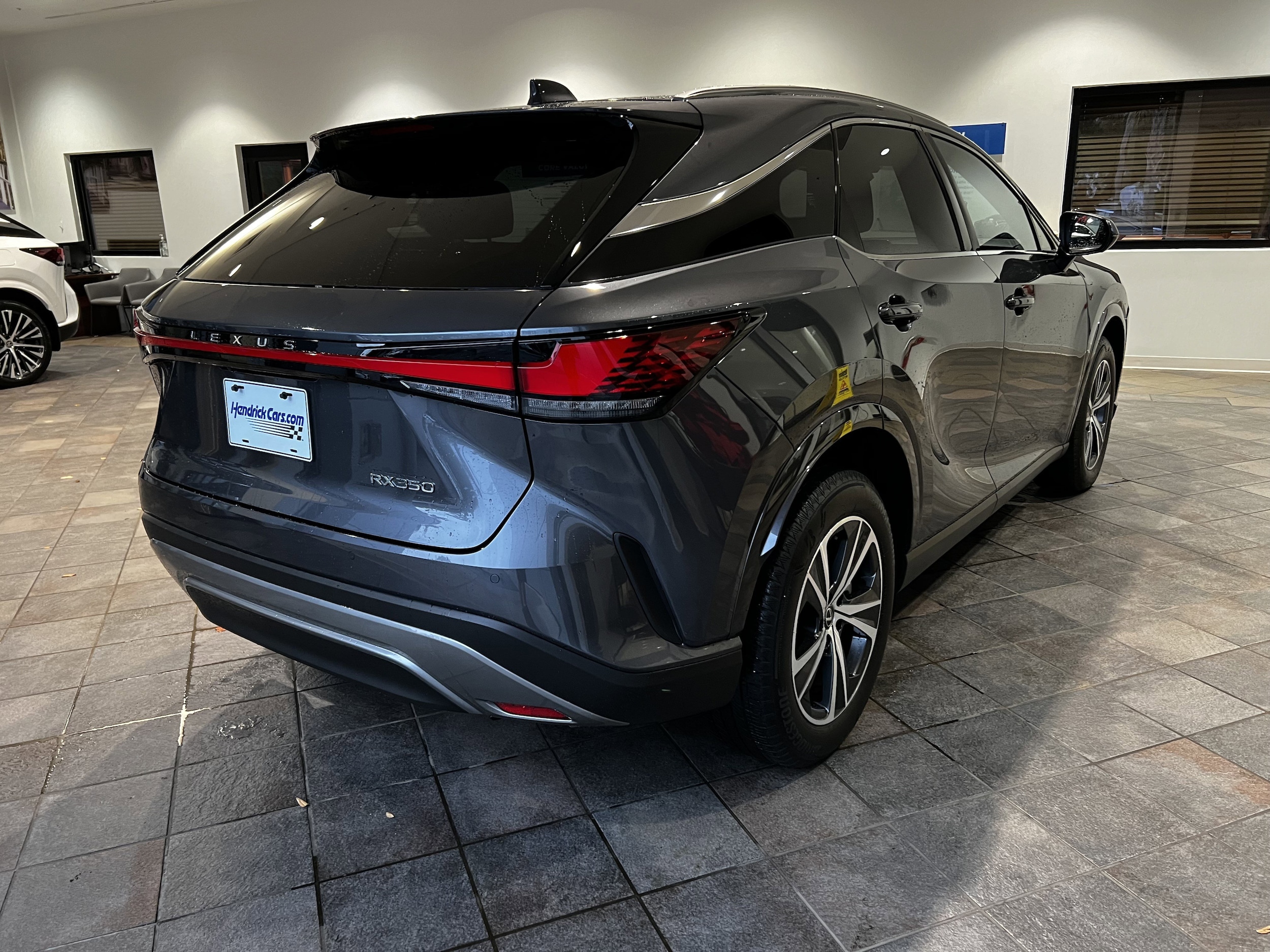 2025 LEXUS RX RX 350 Premium photo 6