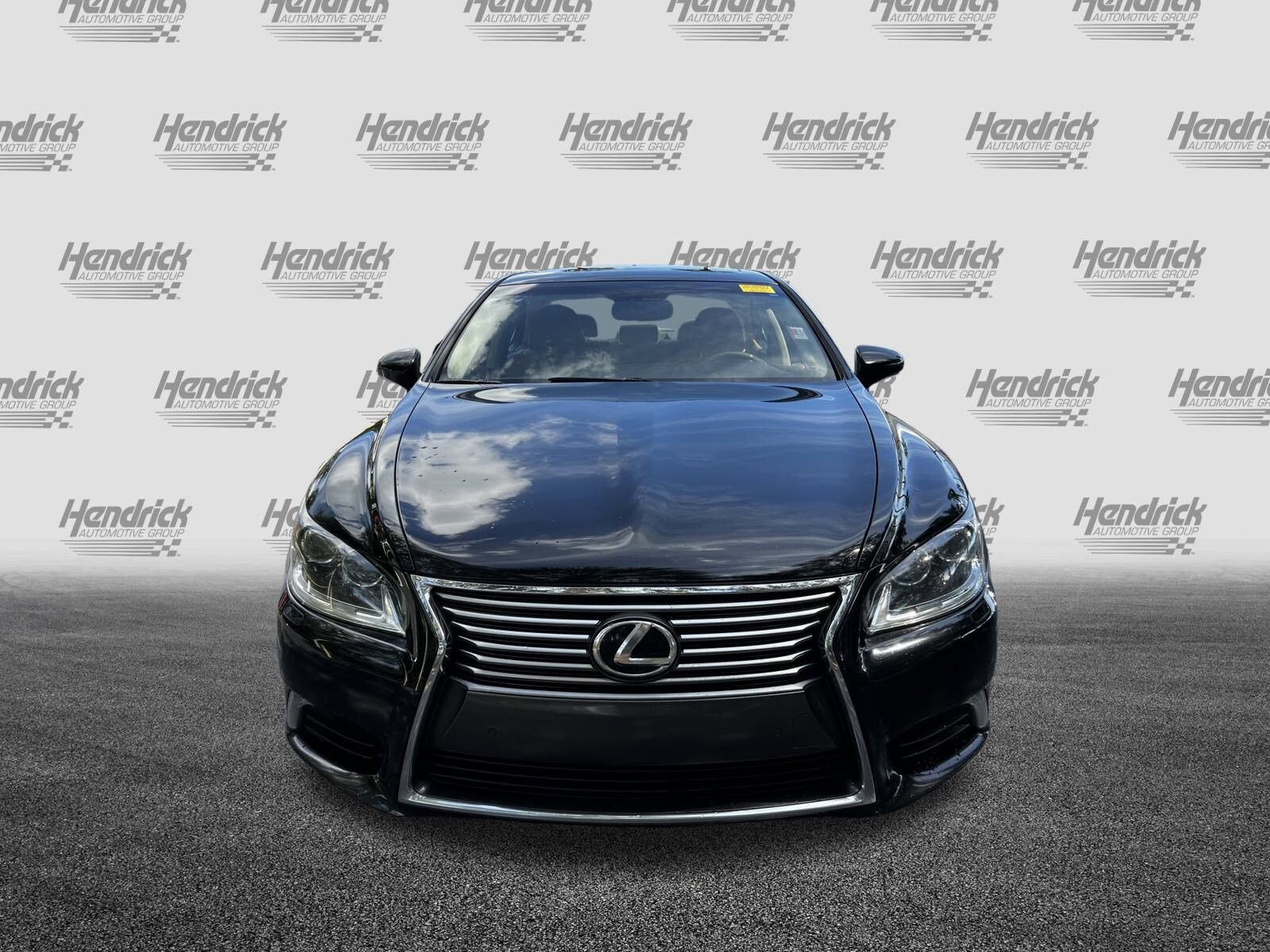 2016 Lexus LS 460 photo 3