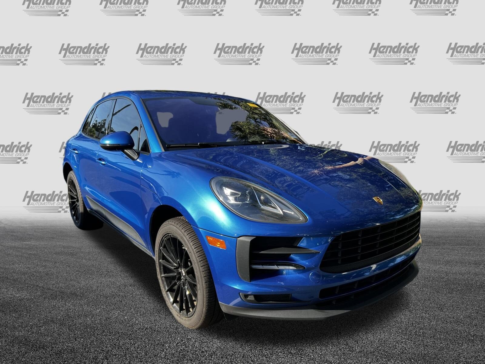 2020 Porsche Macan photo 2