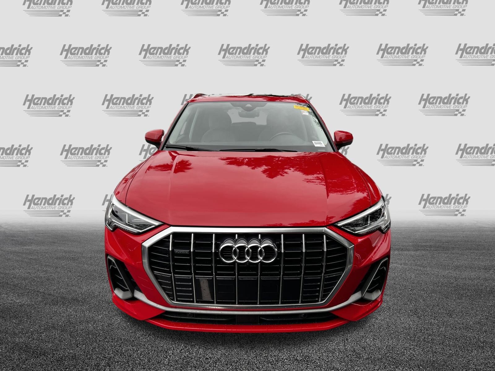2022 Audi Q3 S line Premium Plus photo 3