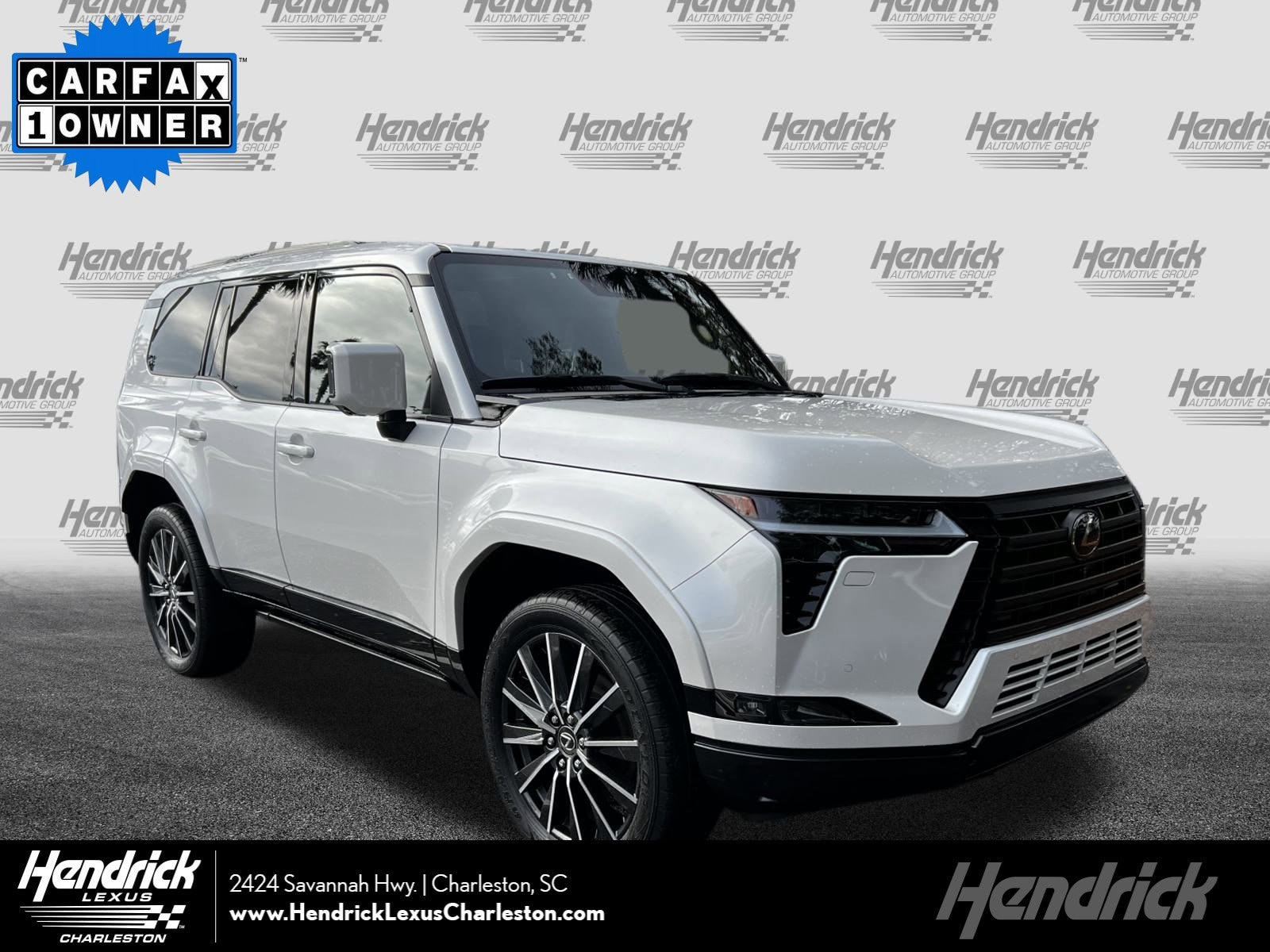 2024 Lexus GX Luxury's photo