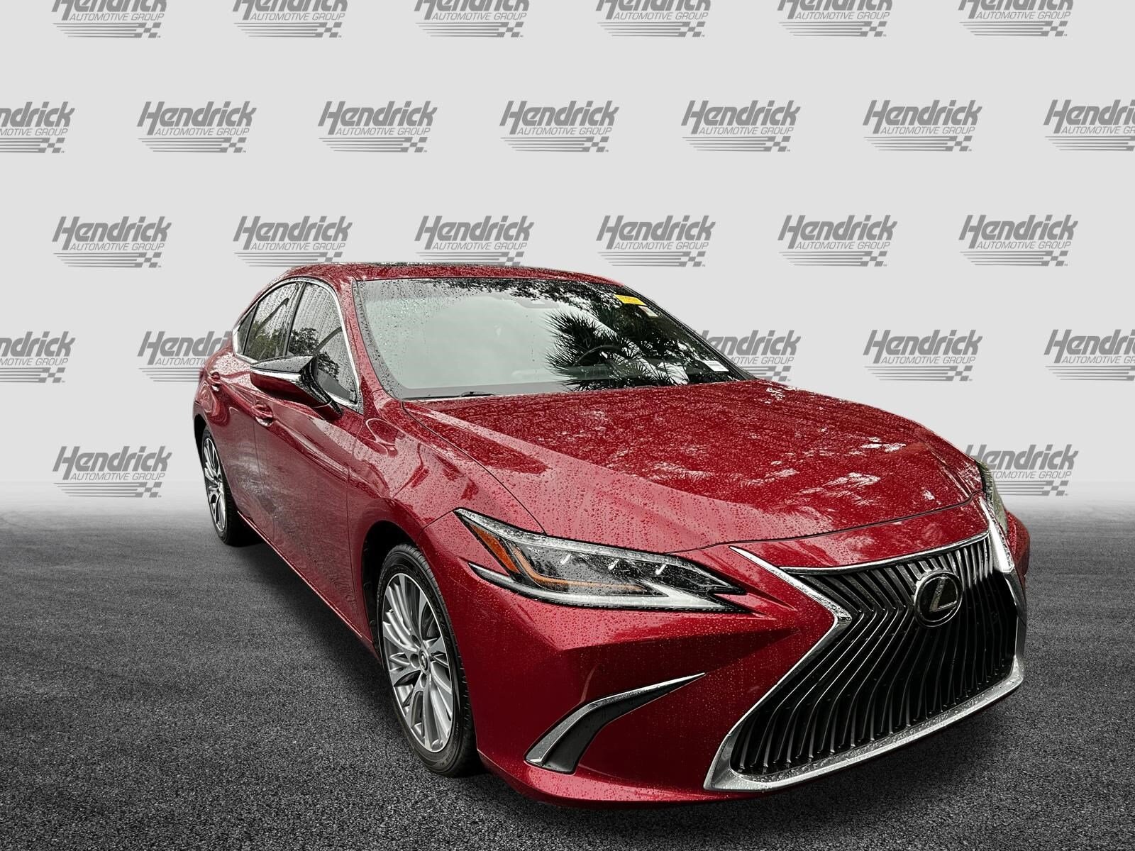 2019 Lexus ES 350 Luxury photo 2