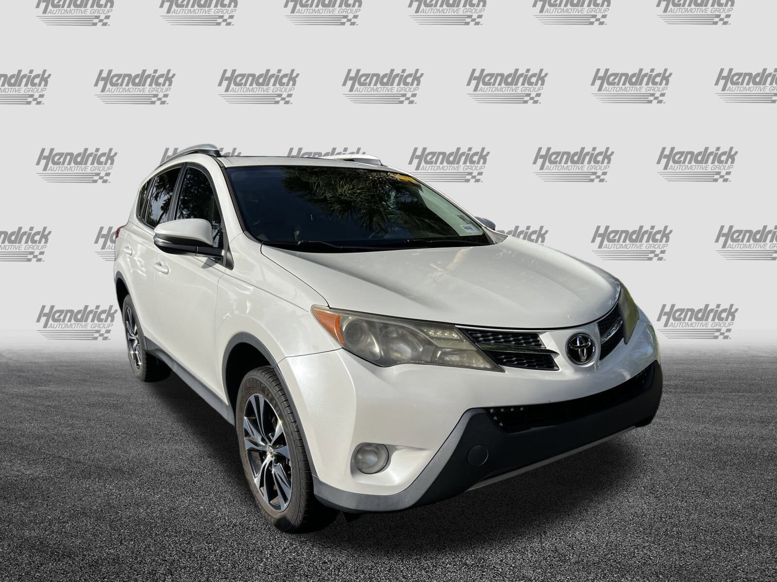 2015 Toyota RAV4 Limited photo 2