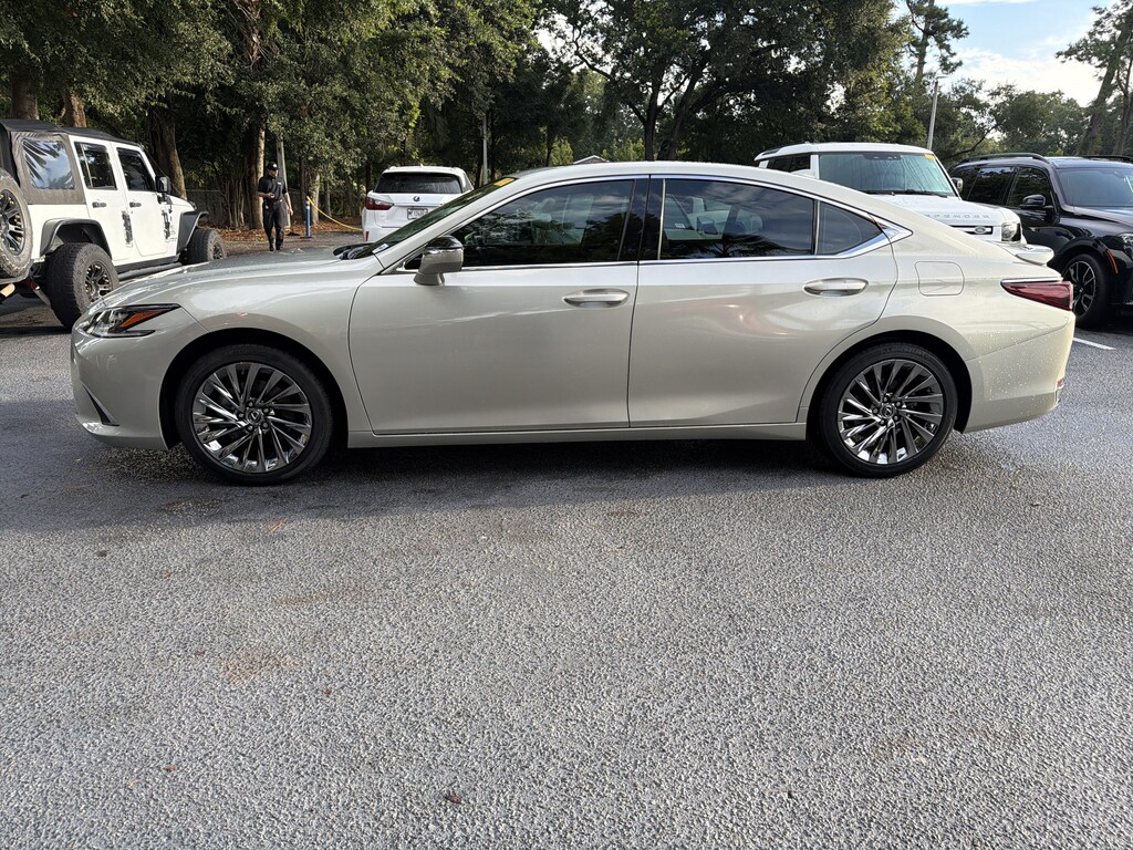 Used 2024 Lexus ES ES 300h Ultra Luxury Sedan