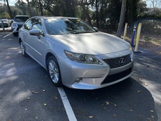 2013 LEXUS ES 300h Hybrid Sedan