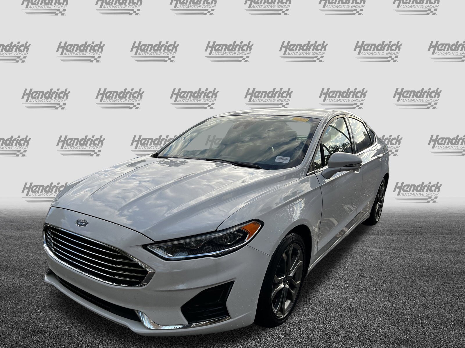 2020 Ford Fusion SEL photo 4