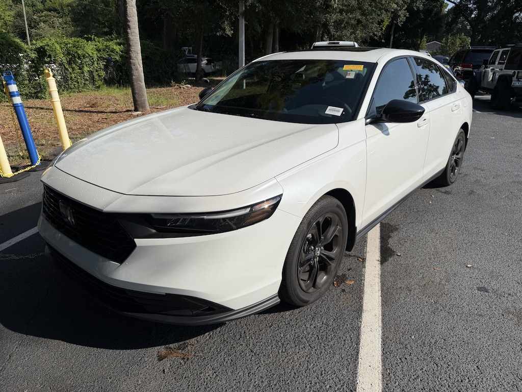 Used 2025 Honda Accord Sedan SE Sedan