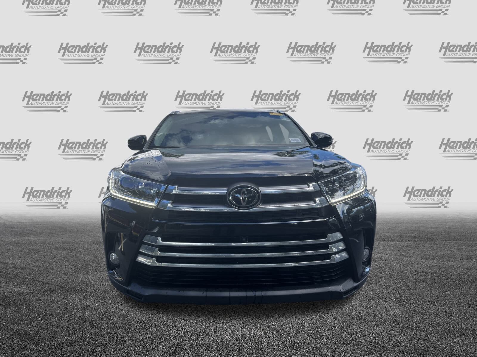 2018 Toyota Highlander Limited Platinum photo 2