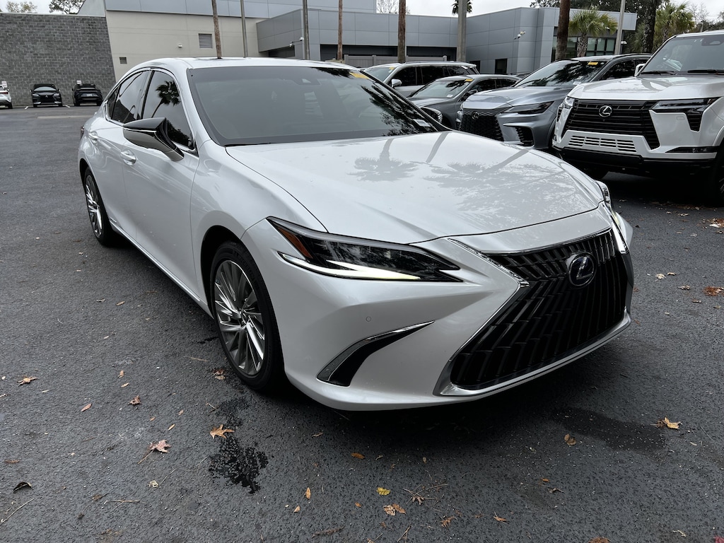 Used 2022 Lexus ES ES 300h Ultra Luxury Sedan
