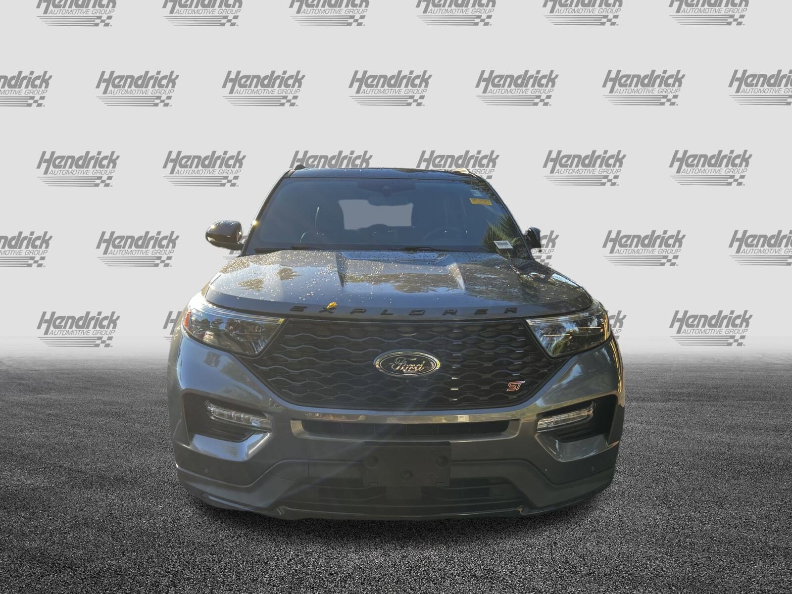 2023 Ford Explorer ST photo 2