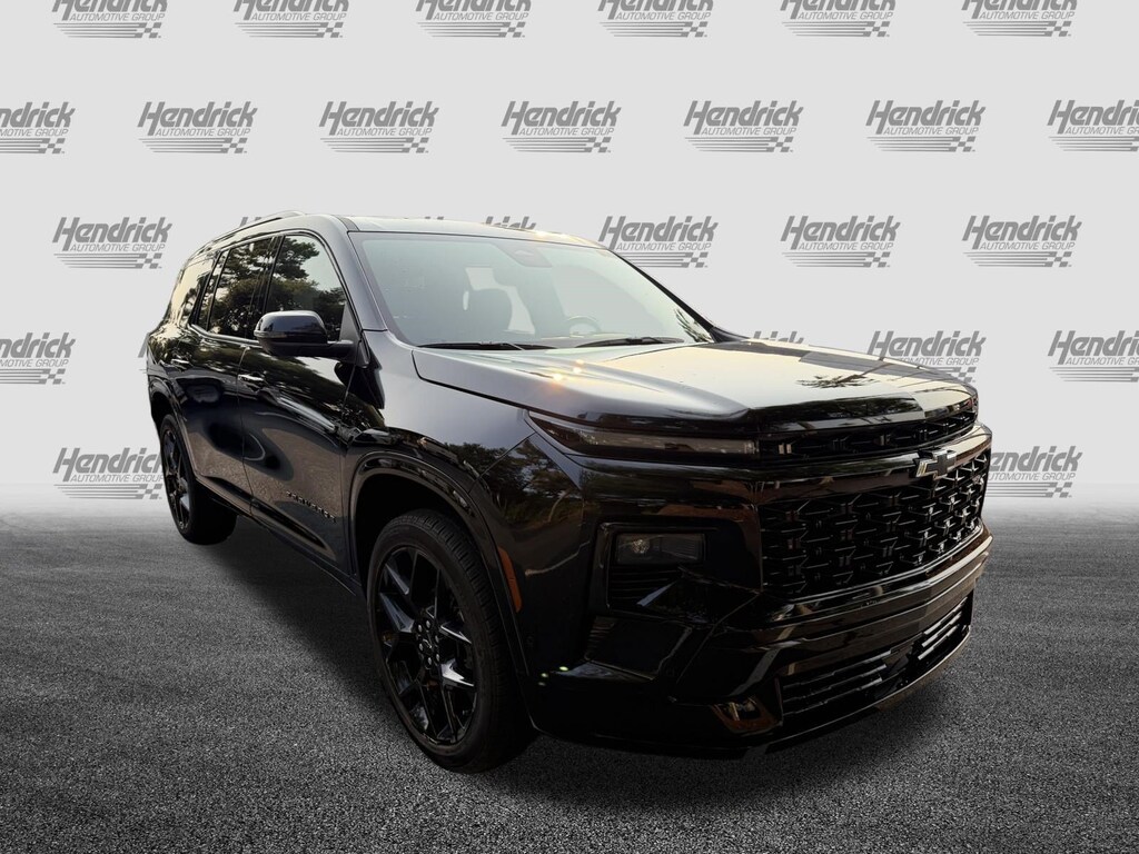 Used 2025 Chevrolet Traverse FWD RS SUV