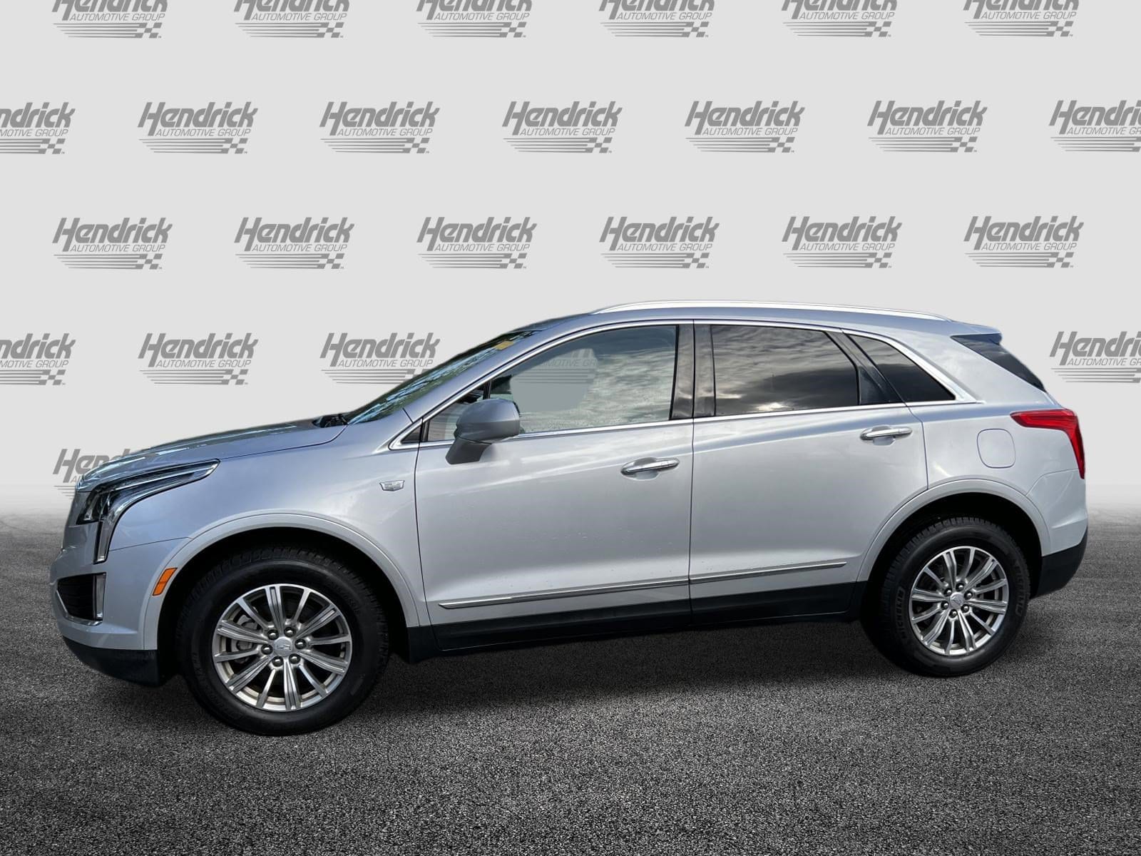 2017 CADILLAC XT5 Luxury FWD photo 4