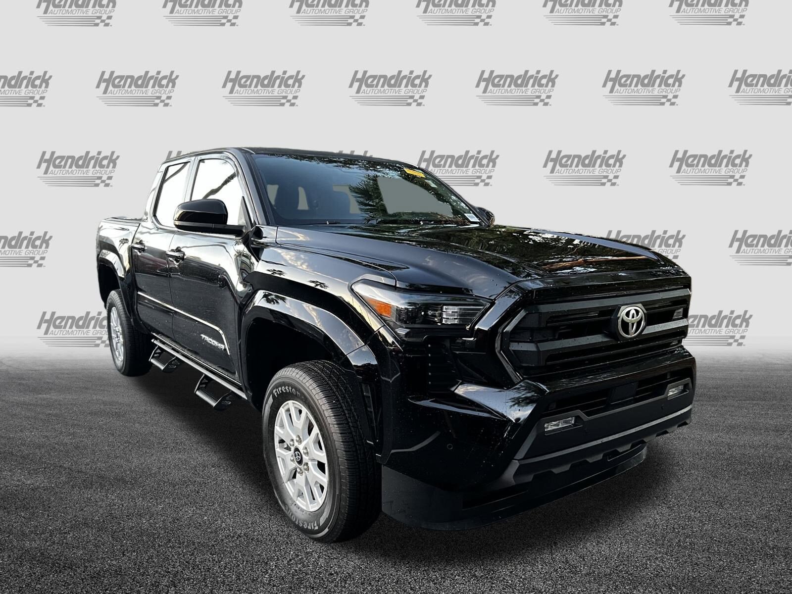 2024 Toyota Tacoma SR5 photo 2