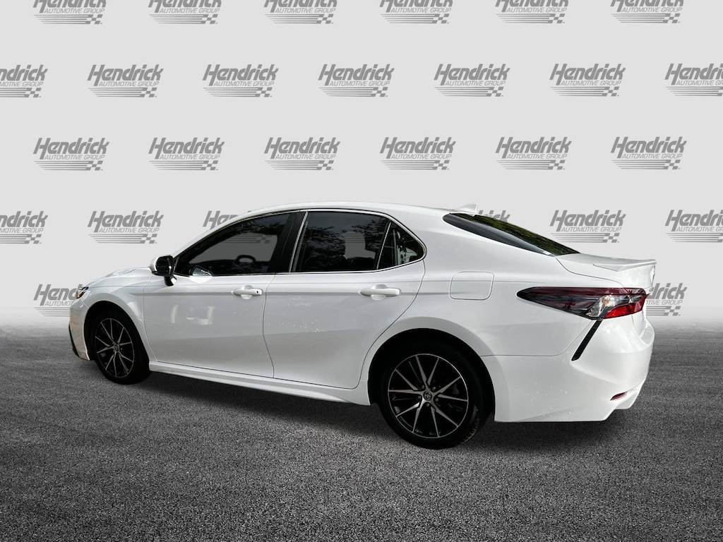 Used 2023 Toyota Camry SE Sedan
