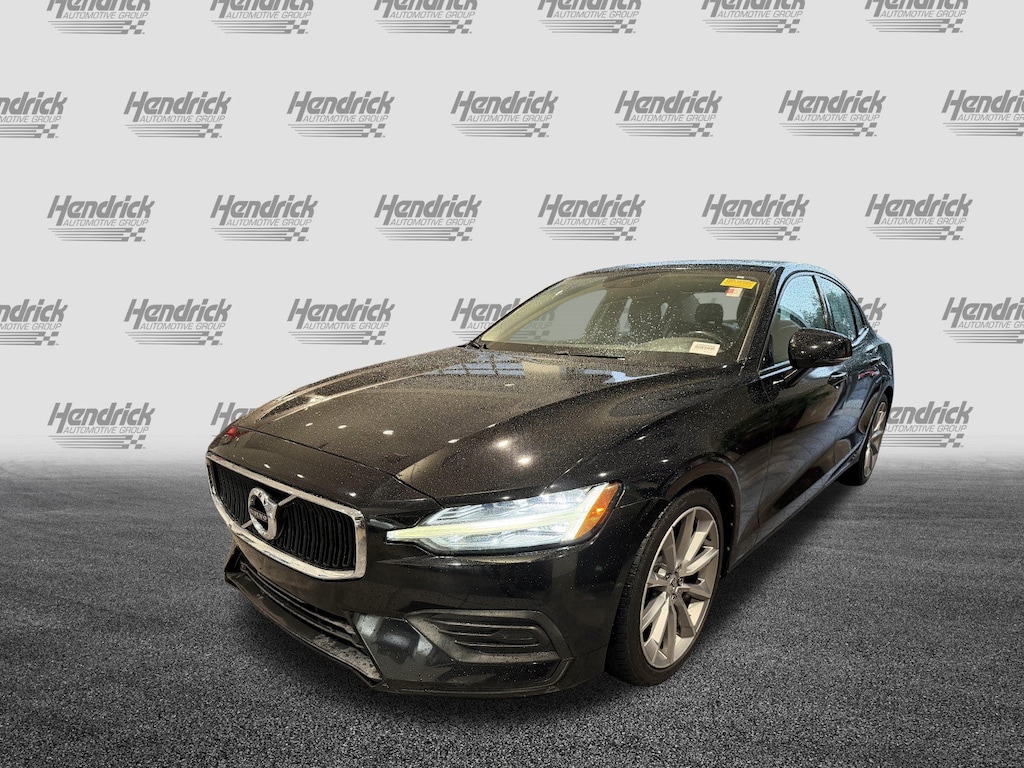 Used 2019 Volvo S60 Momentum Sedan