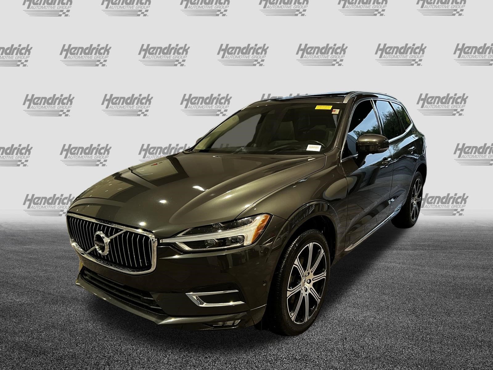 2021 Volvo XC60 Inscription photo 2