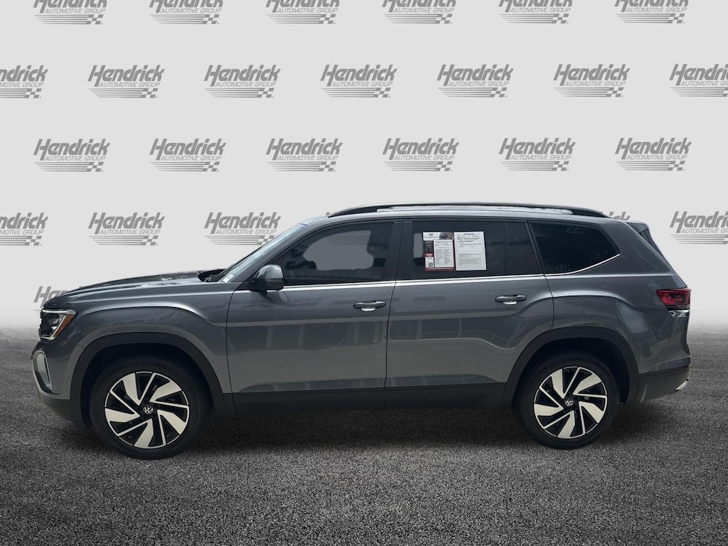 Used 2024 Volkswagen Atlas 2.0T SE w/Technology SUV