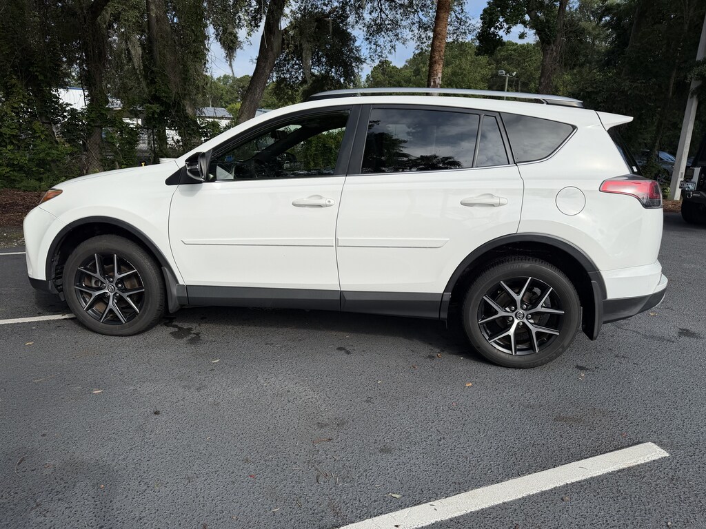 Used 2016 Toyota RAV4 SE SUV