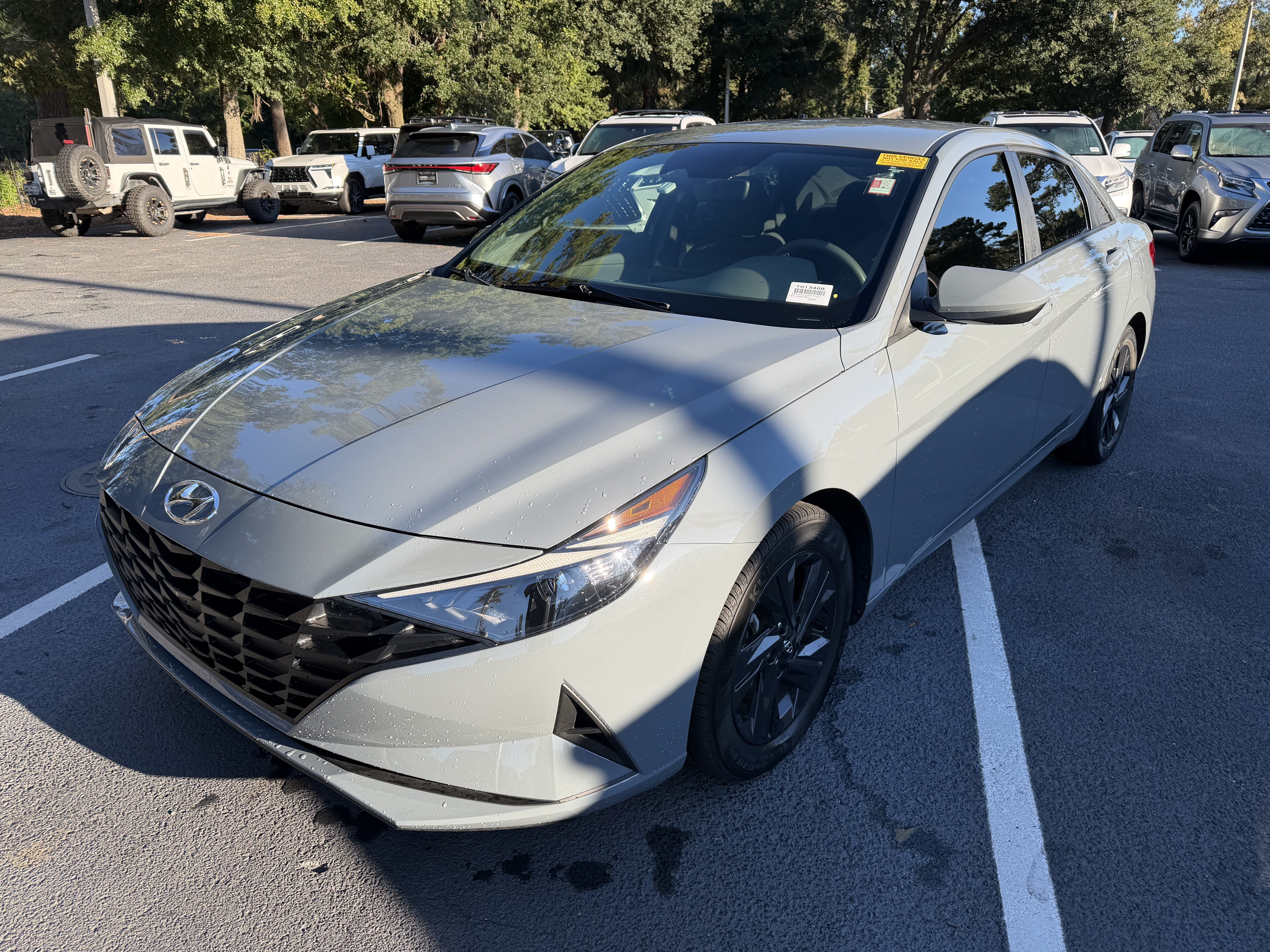 Used 2022 Hyundai Elantra Hybrid Blue Sedan
