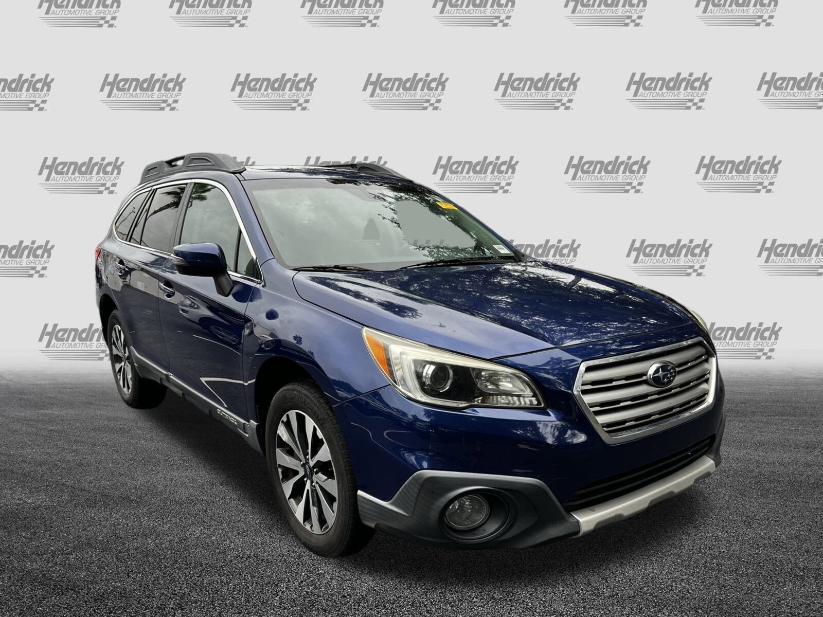 2017 Subaru Outback Limited photo 2