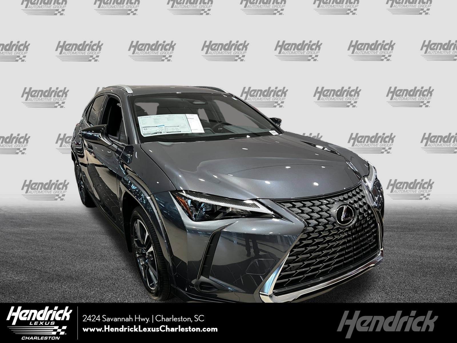 2025 Lexus UX Hybrid 300h Premium's photo