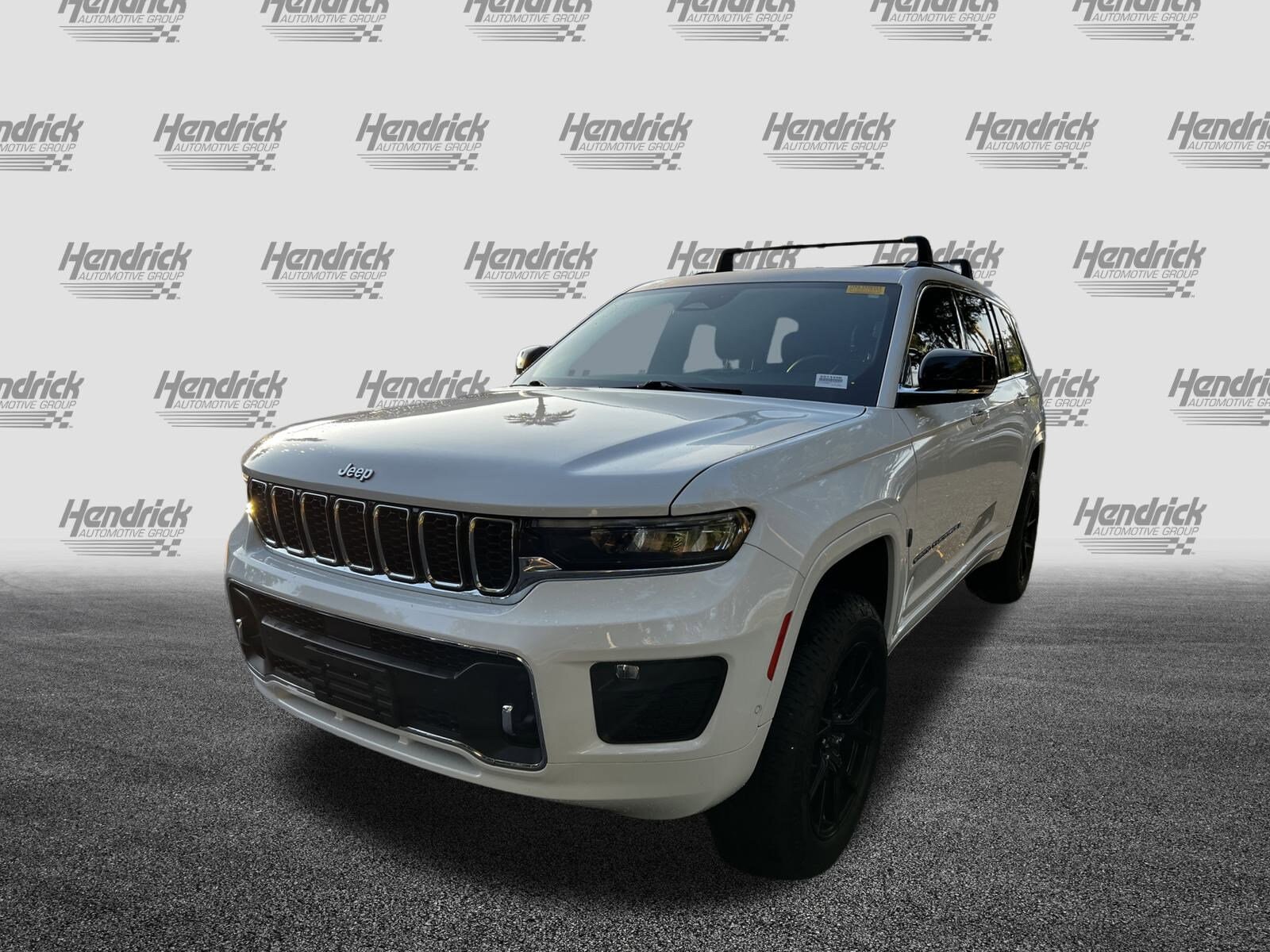 2021 Jeep Grand Cherokee Overland photo 4