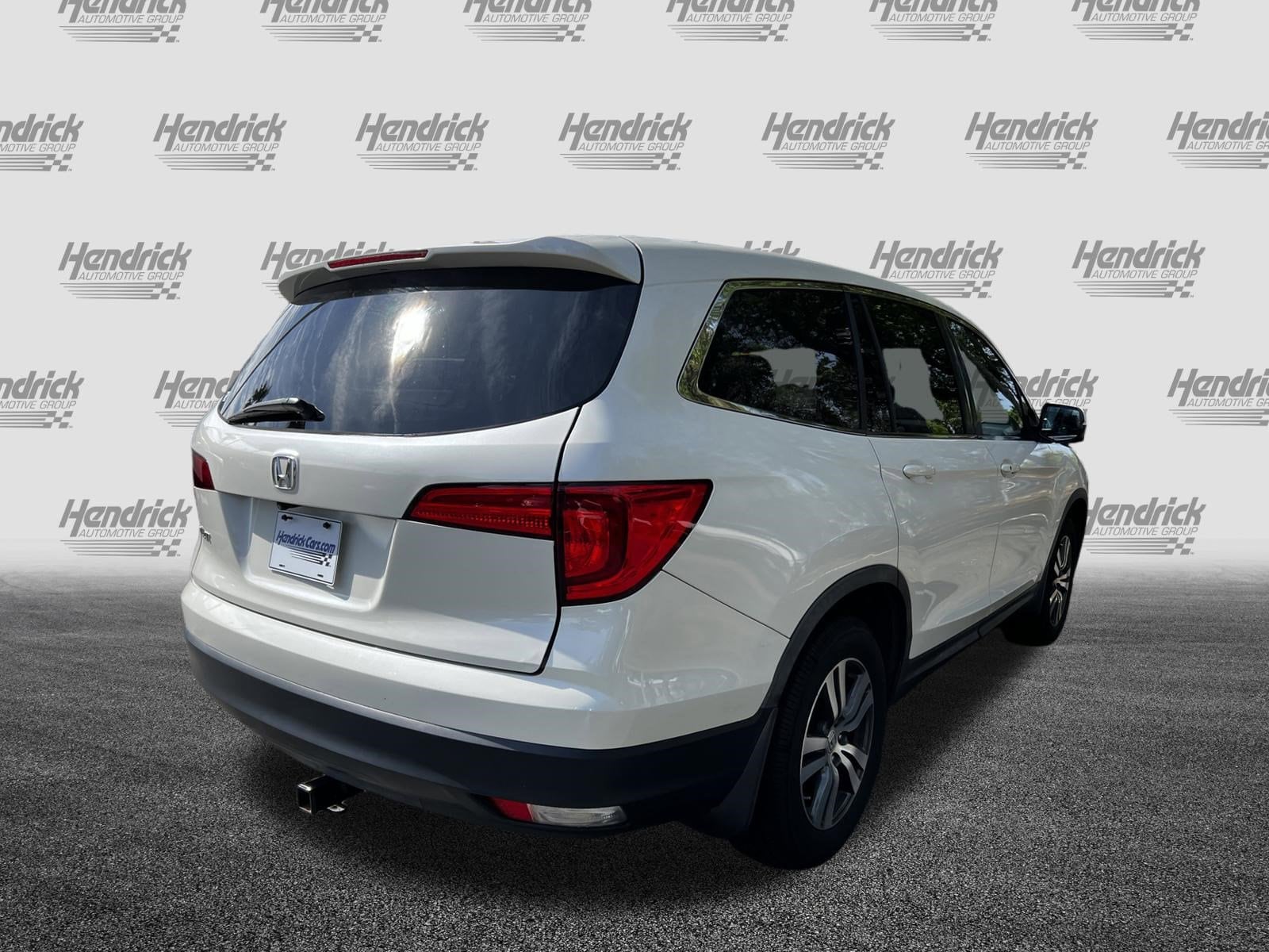 2016 Honda Pilot EX-L photo 3