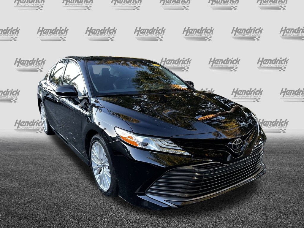Used 2018 Toyota Camry XLE V6 Sedan