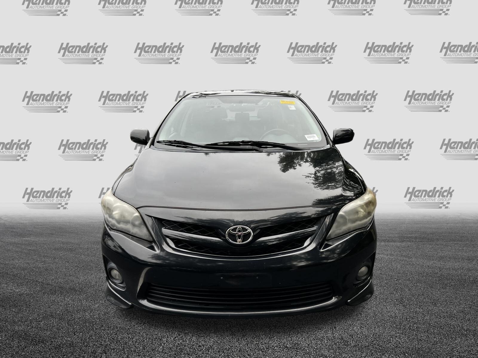 2013 Toyota Corolla S photo 3